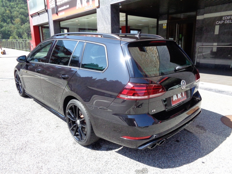 Volkswagen Golf R 7.5 Variant 4-Motion